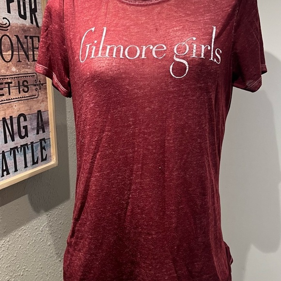 Red and White Fitted Short Sleeve Tee - Picture 2 of 11